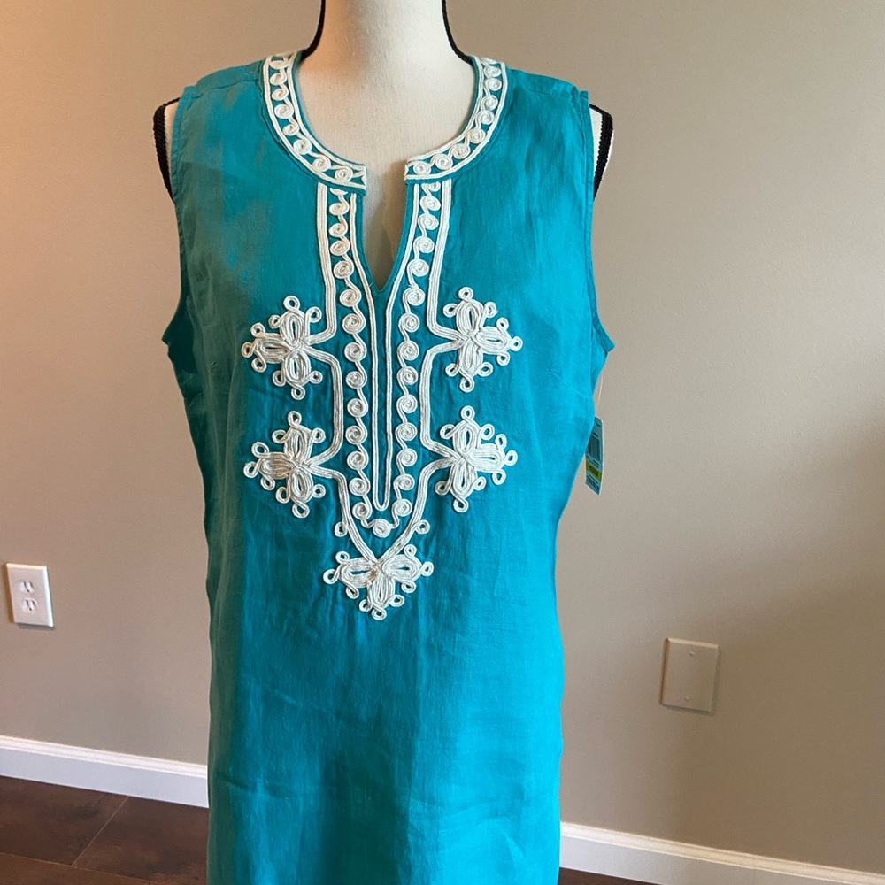 Linen Turquoise Sleeveless Embroidered Tank NWT size M
